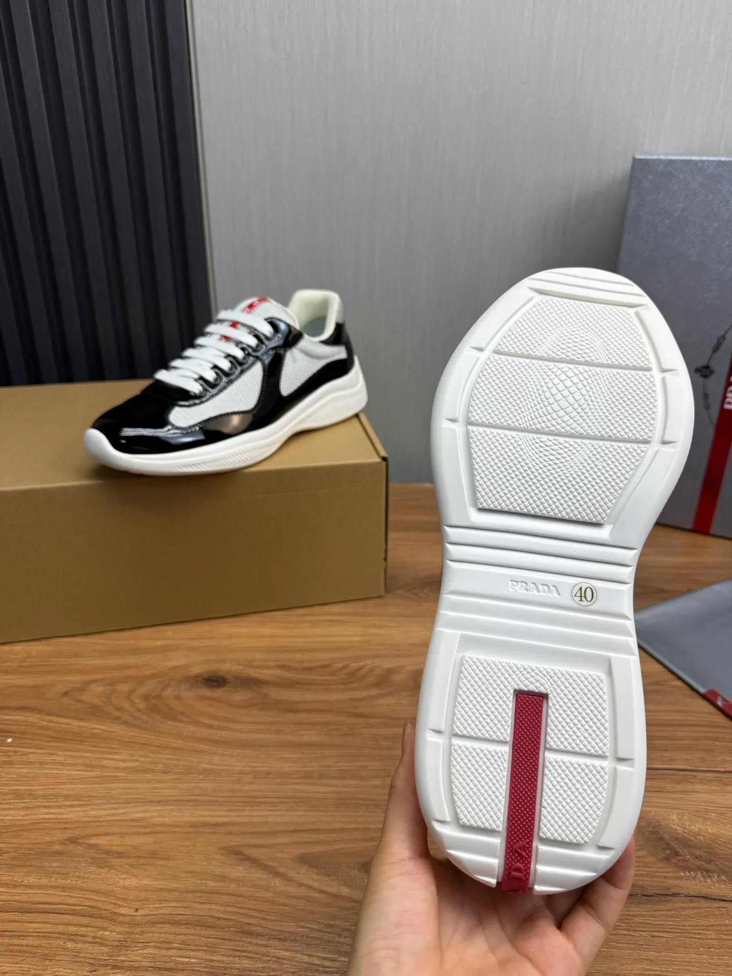 Men's shoes 640💰 [PRADA] Hot selling items🔥Must be recommended every day~~ Official website synchronized, 1:1 high quality shipments✔️ Imported cowhide fabric, rubber material + cowhide lining, original bottom, high-end airplane box packaging🎁 38-45 (38.45 custom-made, non-returnable)